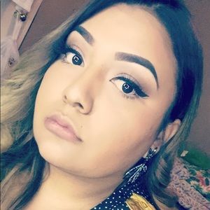 Meet your Posher, Daniela